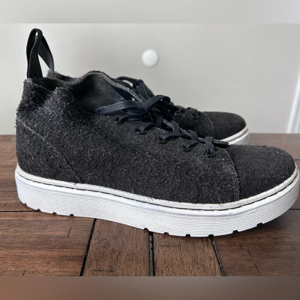 Dr. Martens Baynes Black Chukka Style Ankle Boots -‎ Size 6 men / 7 women